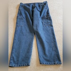 Wrangler blue jeans 42 x 32 with side pockets on legs. used